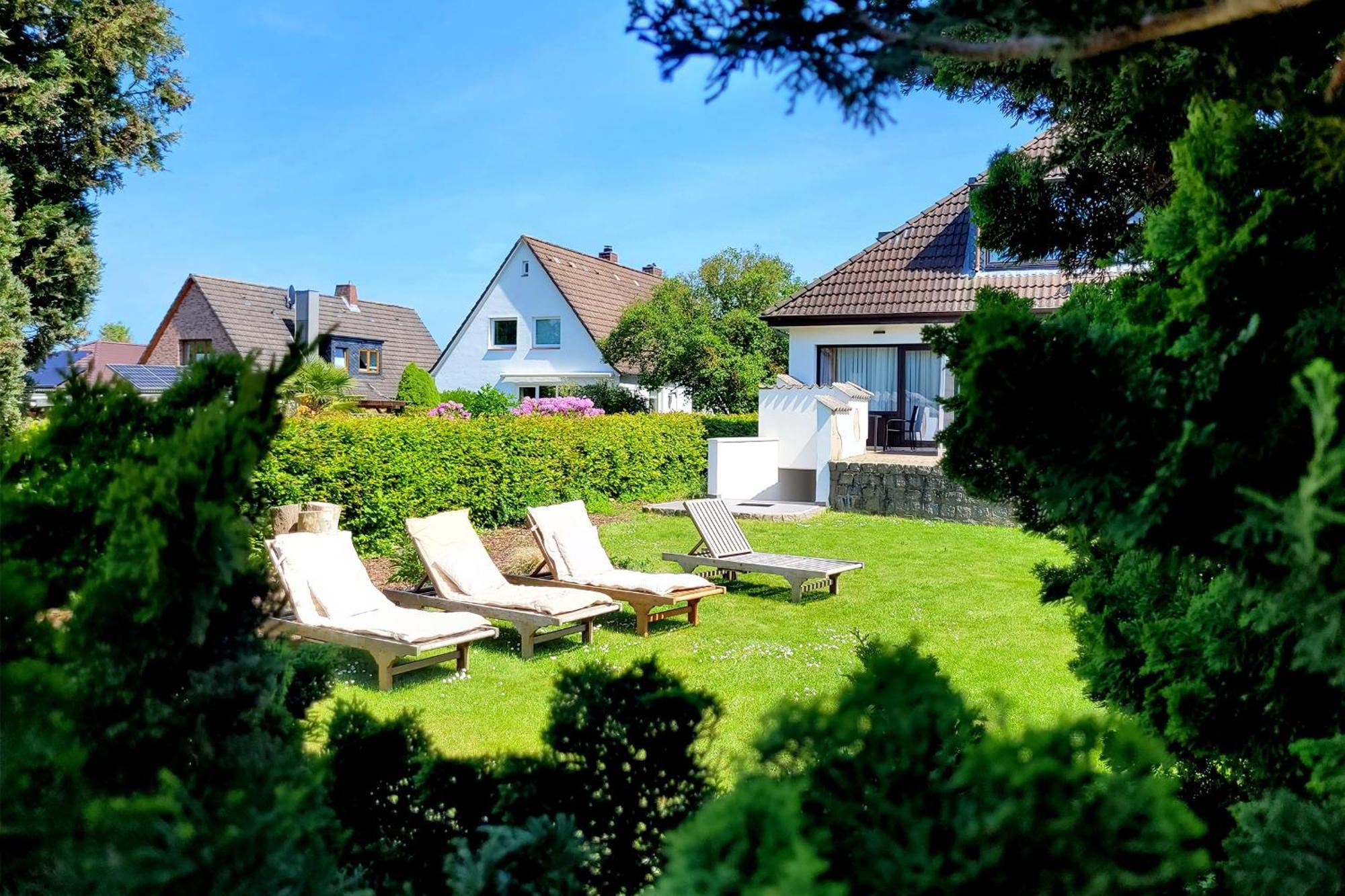Strandnahe & Hochwertige Ferienunterkunft, Mit Gartenzugang, Parkplatz Und Fahrradunterstellplatz Шарбойц Екстер'єр фото